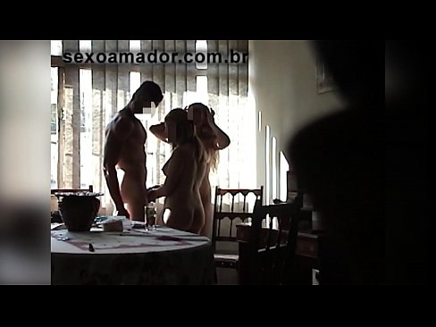 ❤️ Sexveninder inviterer en kæmpe mand og en trekant med ham ❤ Fucking video at da.fullpornercom.ru